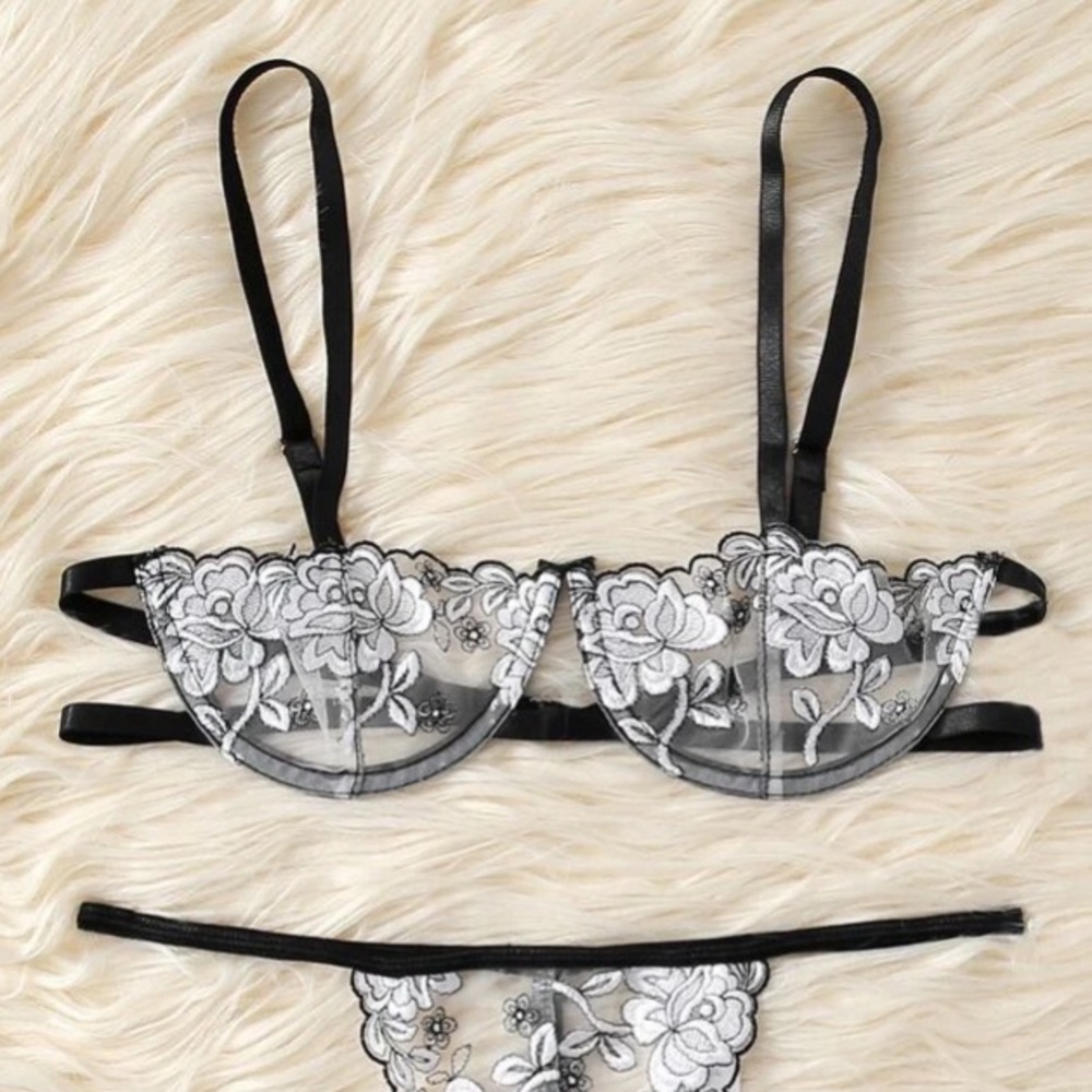 New Black & White Small Floral Embroidered Bra & Thong Lingerie Set - Picture 2 of 7